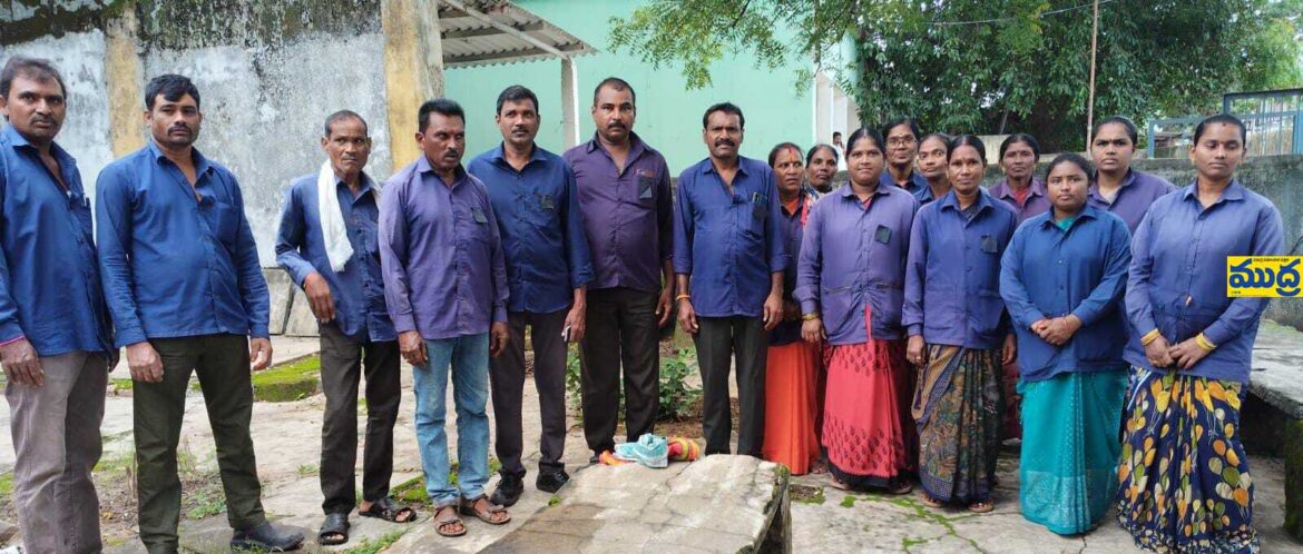 విధుల్లో నల్ల బ్యాడ్జీలతో బ్యాడ్జీలతో - ముద్రా న్యూస్
