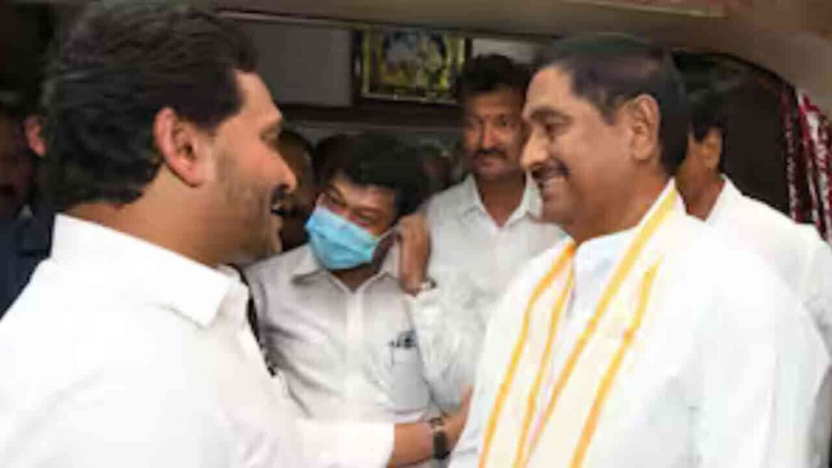 యాక్టివ్ పాలిటిక్స్ లోకి ధర్మాన .. పాలకొండ పాలకొండ పర్యటనలో తో తో.!
